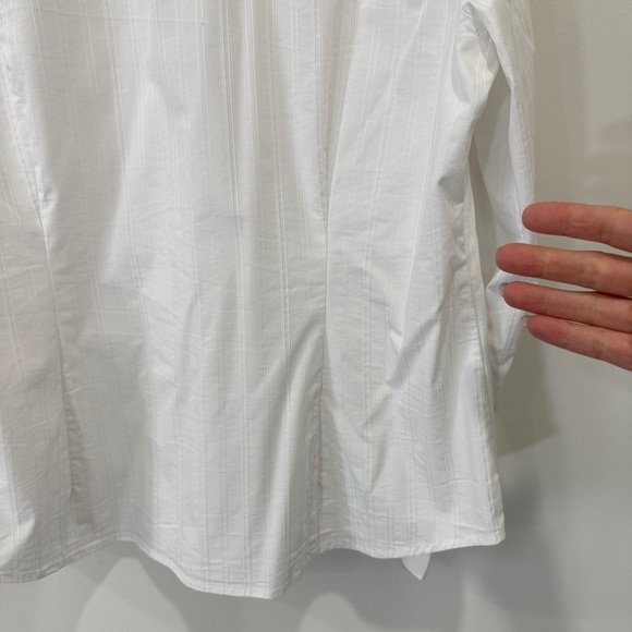 IZOD Women's White Collared Shirt size XL - Picture 10 of 16